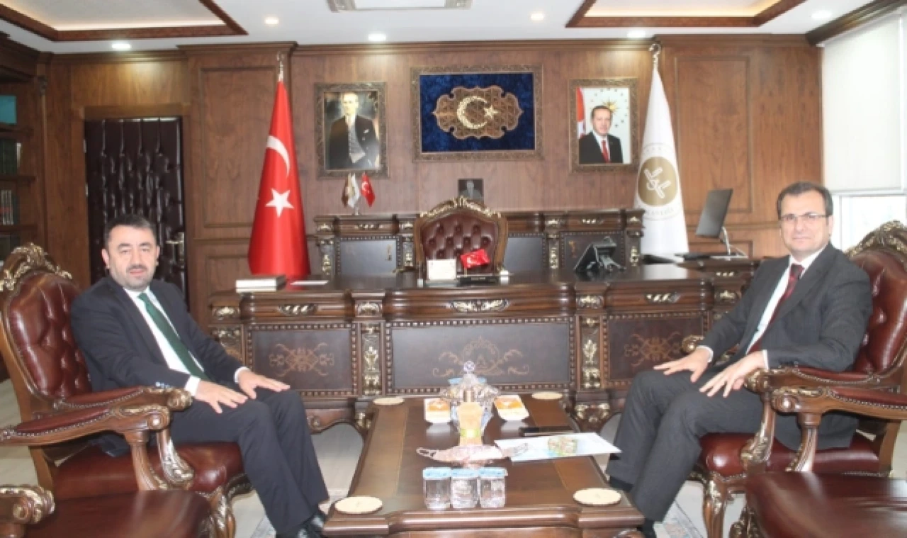Müftü Ayvaz Kaymakam Güldoğan'ı Ağırladı