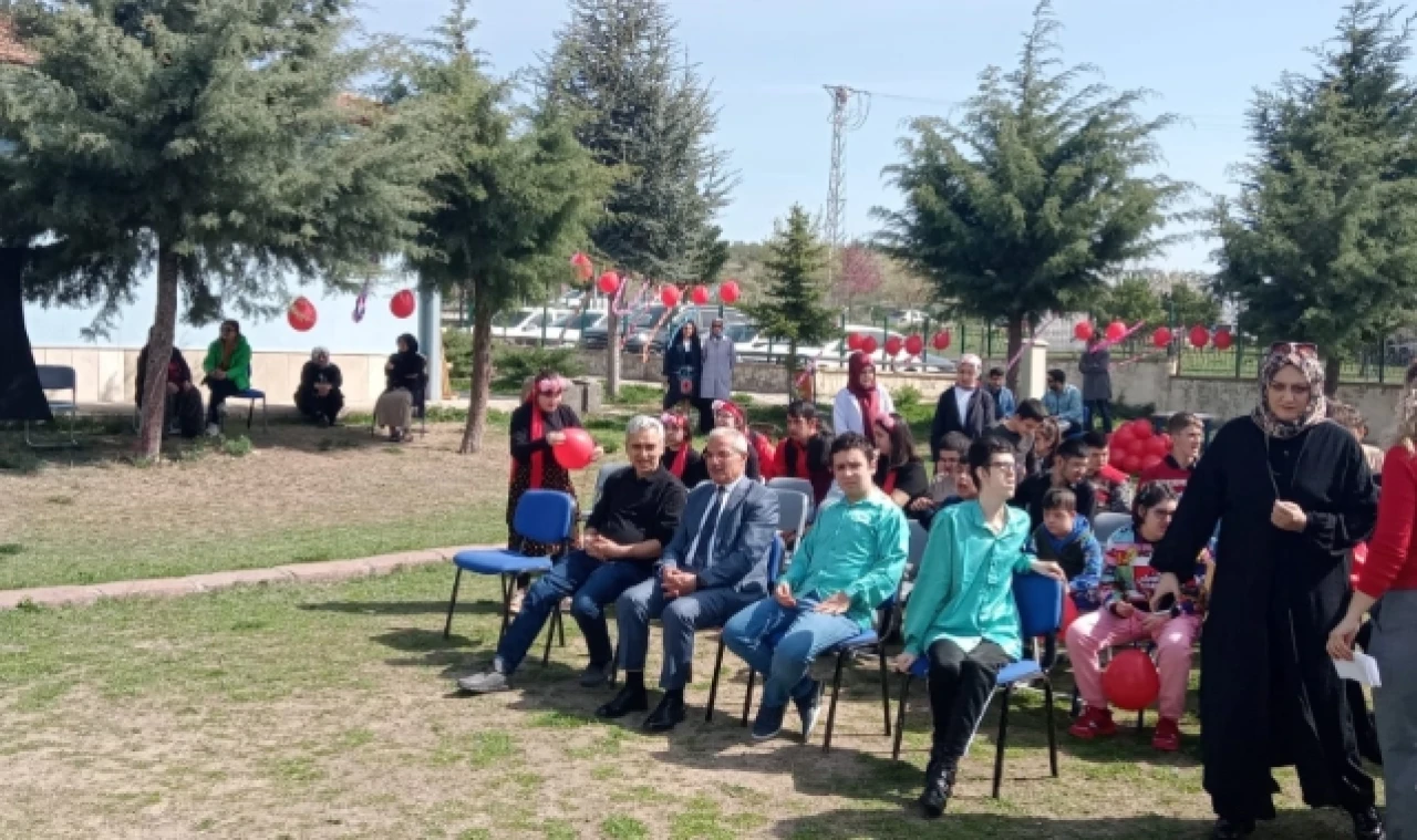 Otizm Eksiklik Değil Farklılıktır!