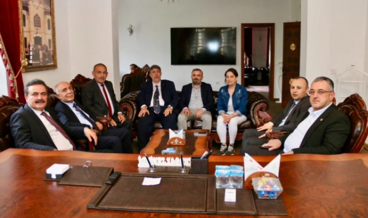 Sevindi, İpek ve Çilez’i Ağırladı