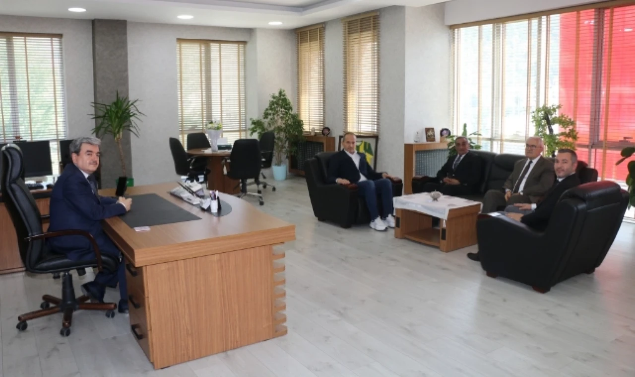 Türkmen'e Kurumsal Kan Bağışçısı Madalyası Verildi