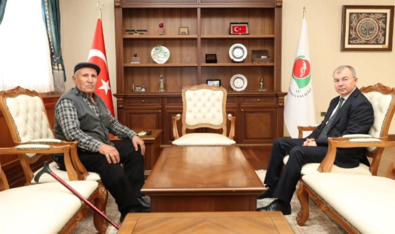 Vali Doruk, Şehit Babasını Makamında Ağırladı
