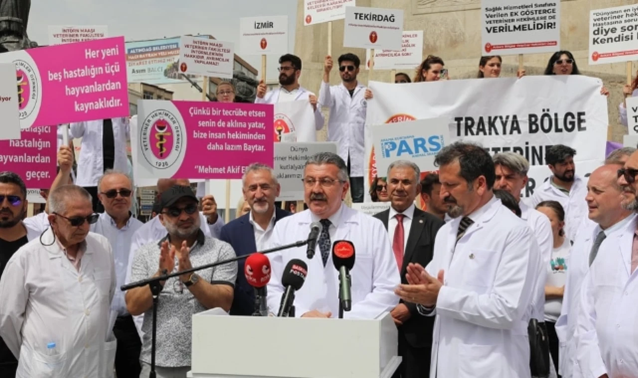 Veteriner Hekimler Ata'nın Huzurunda