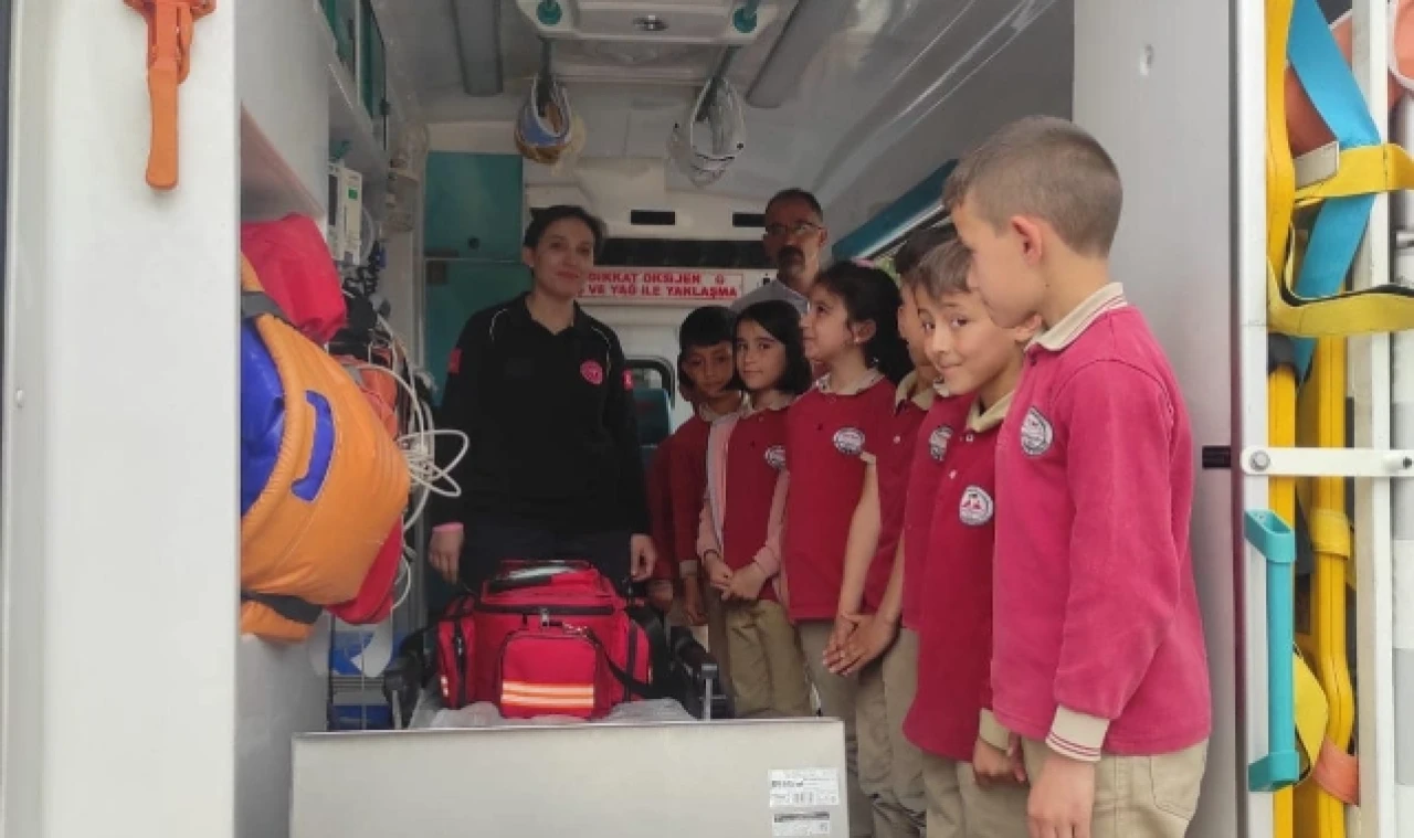 Yaşama Yol Ver Farkındalık Etkinlikleri Sürüyor