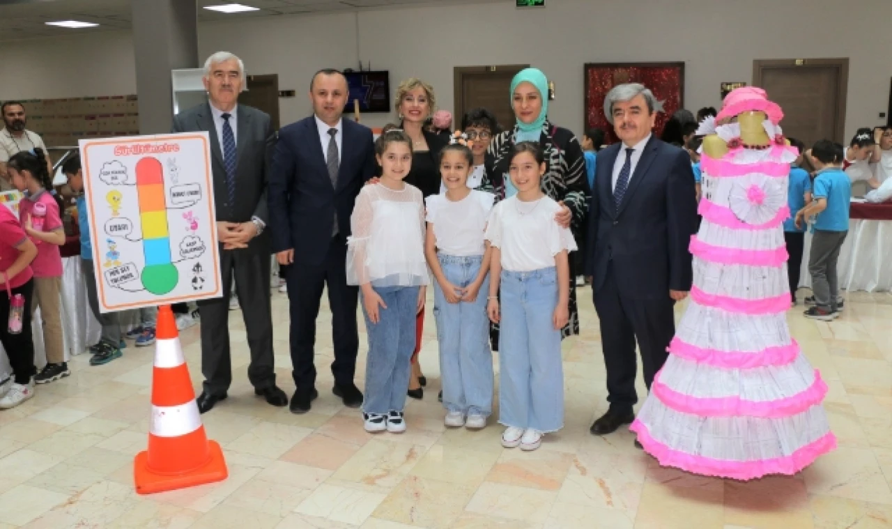Amasya'da Geri Dönüşüm Sergisi Açıldı