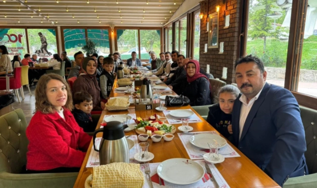 Aşevi Yönetiminden Tanışma ve Kaynaşma Kahvaltısı