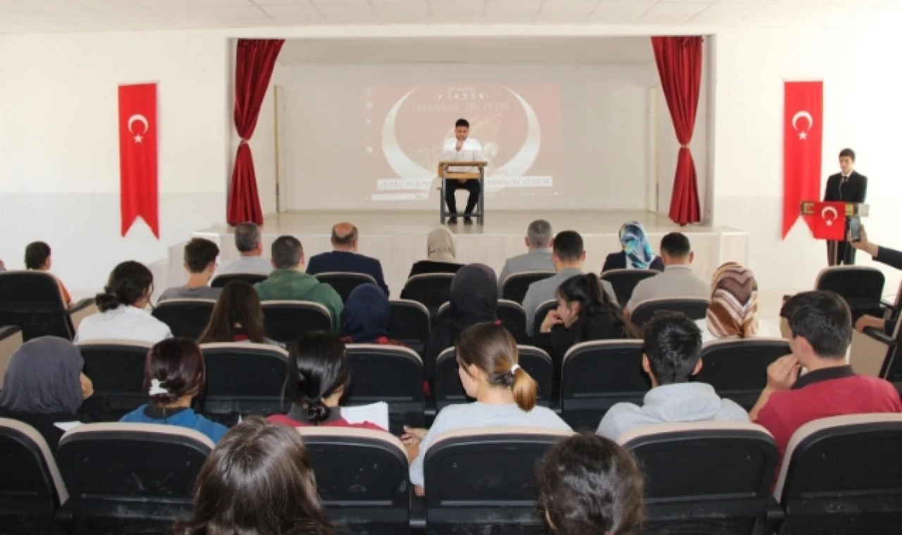 Erdoğan, Kutlama Programına Katıldı