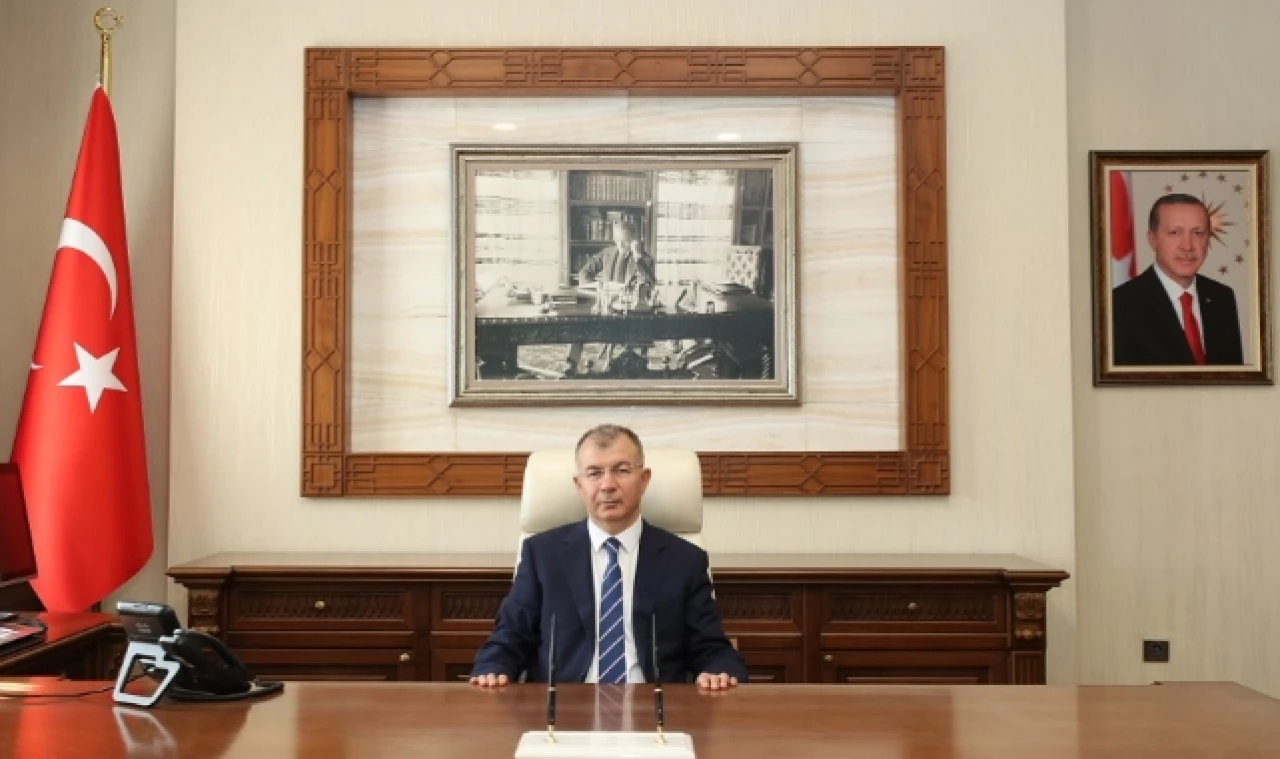 “Gençlerimiz, Geleceğin Türkiye’sinin En Sağlam Teminatıdır”
