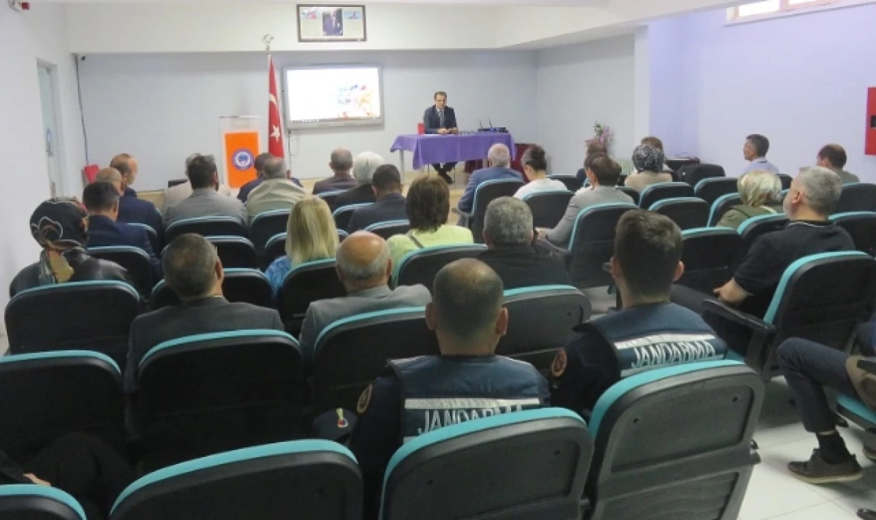 Okul Güvenliği Toplantısı Güldoğan Başkanlığında Yapıldı
