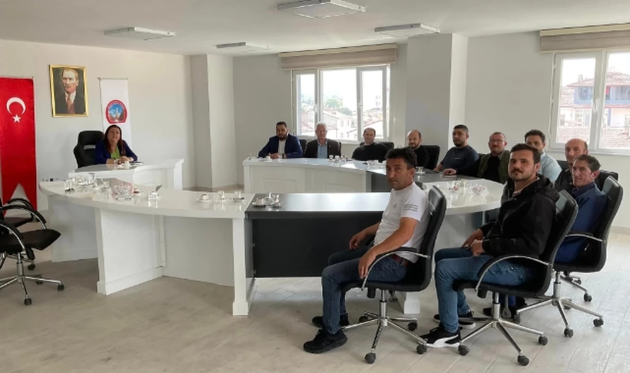 Özyol, Kasap ve Esnaflar İle Bir Araya Geldi