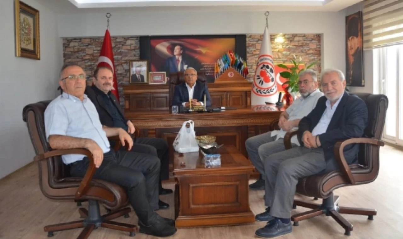Şahinoğlu'ndan Şahin'e Hayırlı Olsun Ziyareti