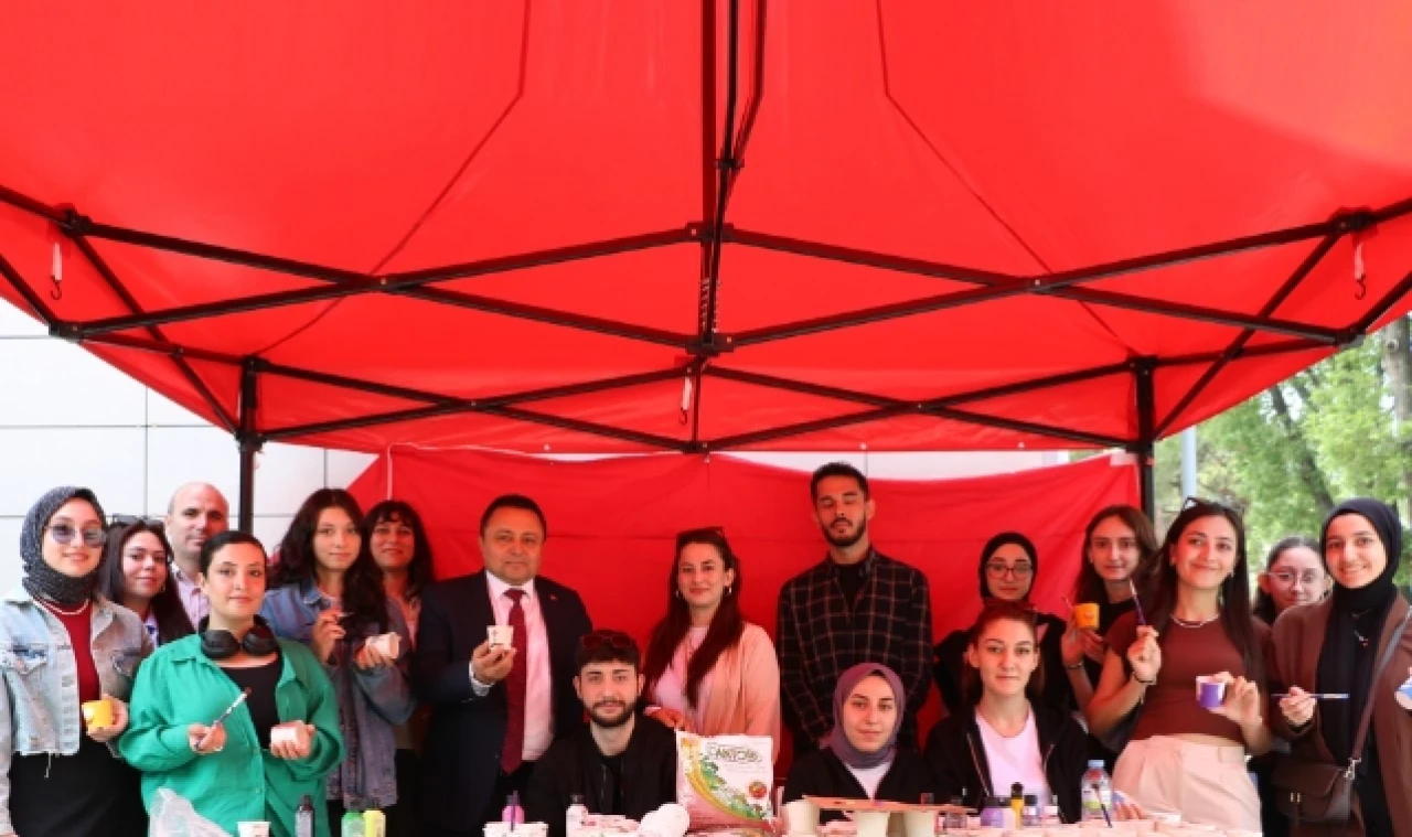 "Saksı Boyama ve Tohum Ekimi" Etkinliği Düzenlendi
