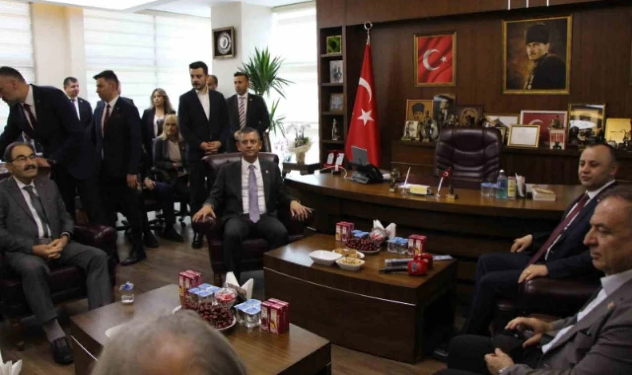 CHP lideri Özel: “Adaletli bir vergi sistemi için Sayın Erdoğan’a dün teklifimizi sunduk”
