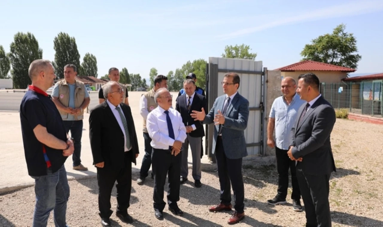 Güldoğan, Hayvan Pazarı'nda İncelemelerde Bulundu