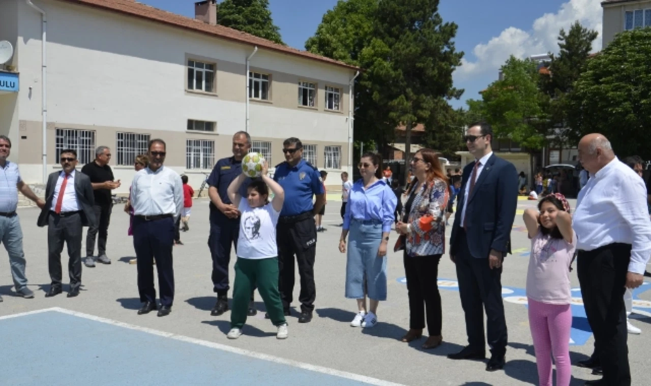 Kemal Paşa İlkokulu'nda Geleneksel Oyun Alanlarının Açılışı Gerçekleştirildi