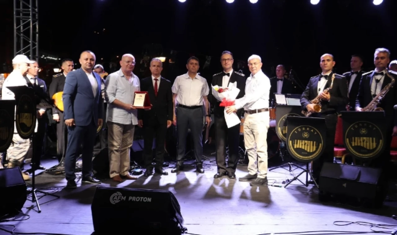 TÜRKAY Konseri Sanatseverleri Büyüledi