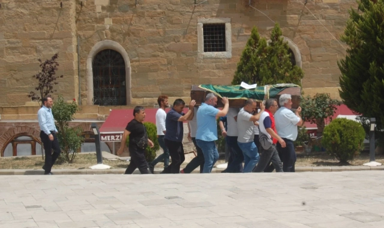 Arife Kulakçı son yolculuğuna uğurlandı