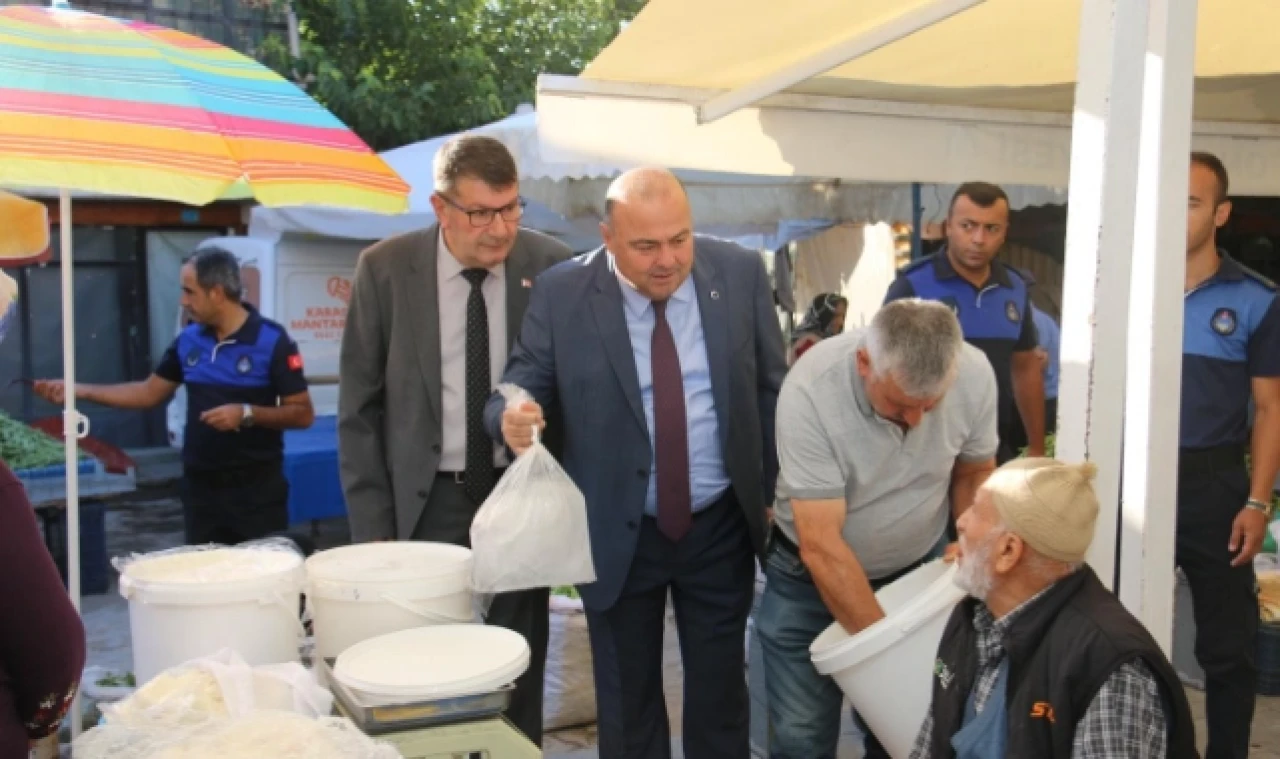 Belediye Başkan Yardımcılarından Pazar ziyareti