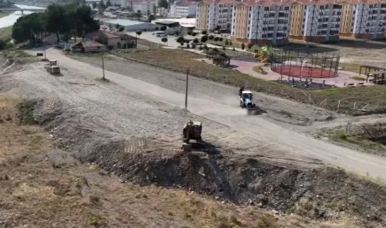 Tır Parkı İçin Çalışmalara Başlandı