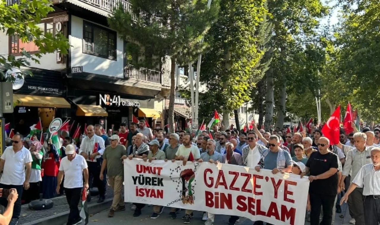 Çilez; “Bu gafilliği gösterenleri en şiddetli şekli ile kınıyorum”