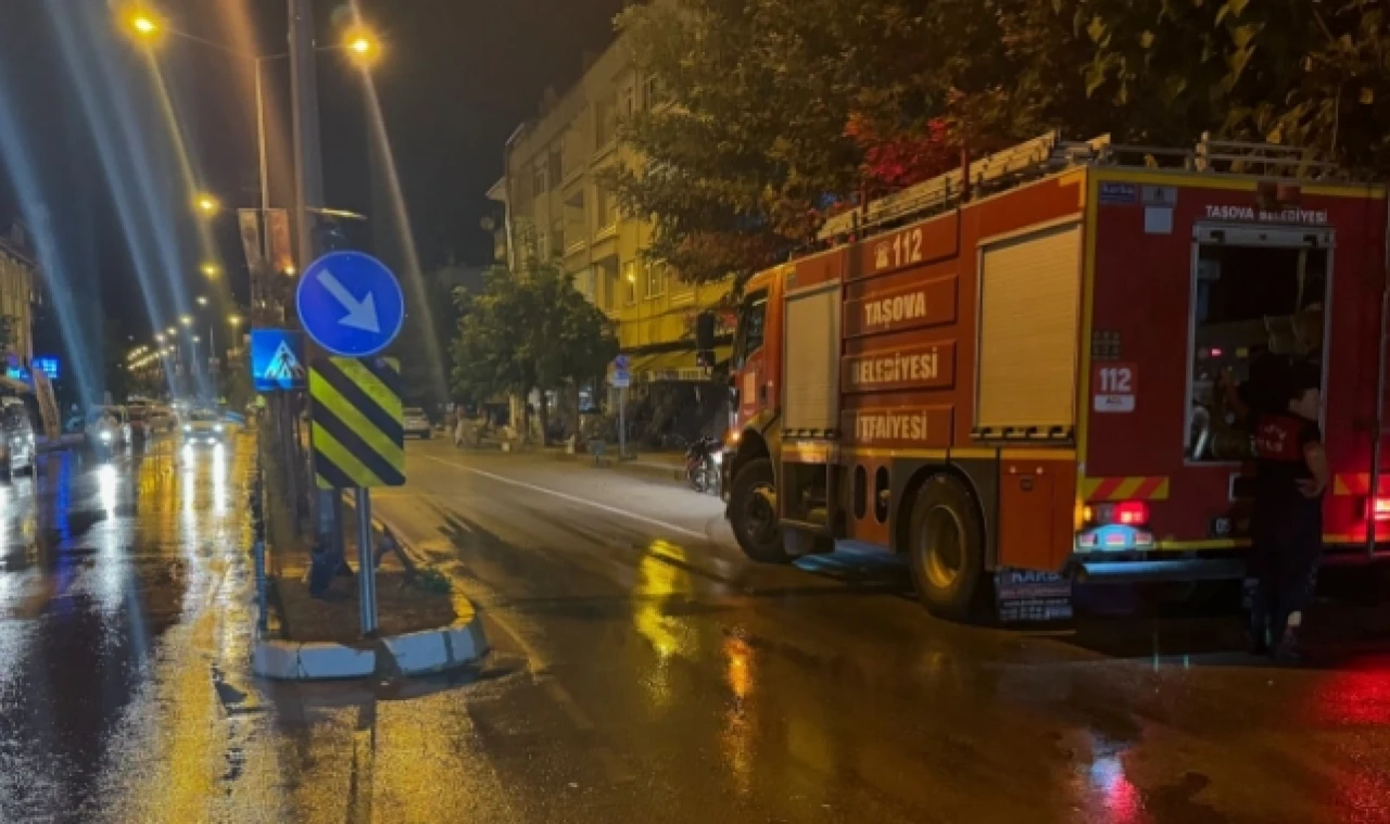 Ekipler Çalışmalarını Sürdürüyor