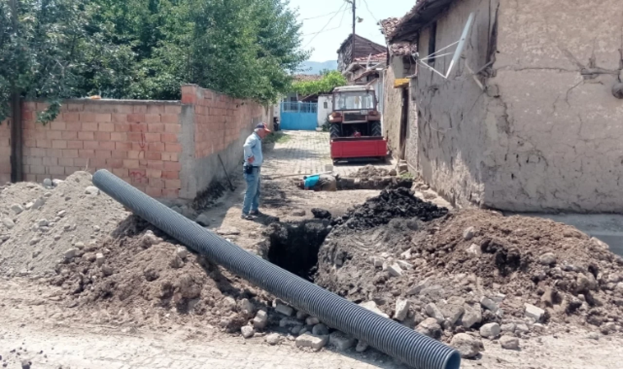 Gümüşhacıköy Belediyesi Çalışmalarına devam ediyor
