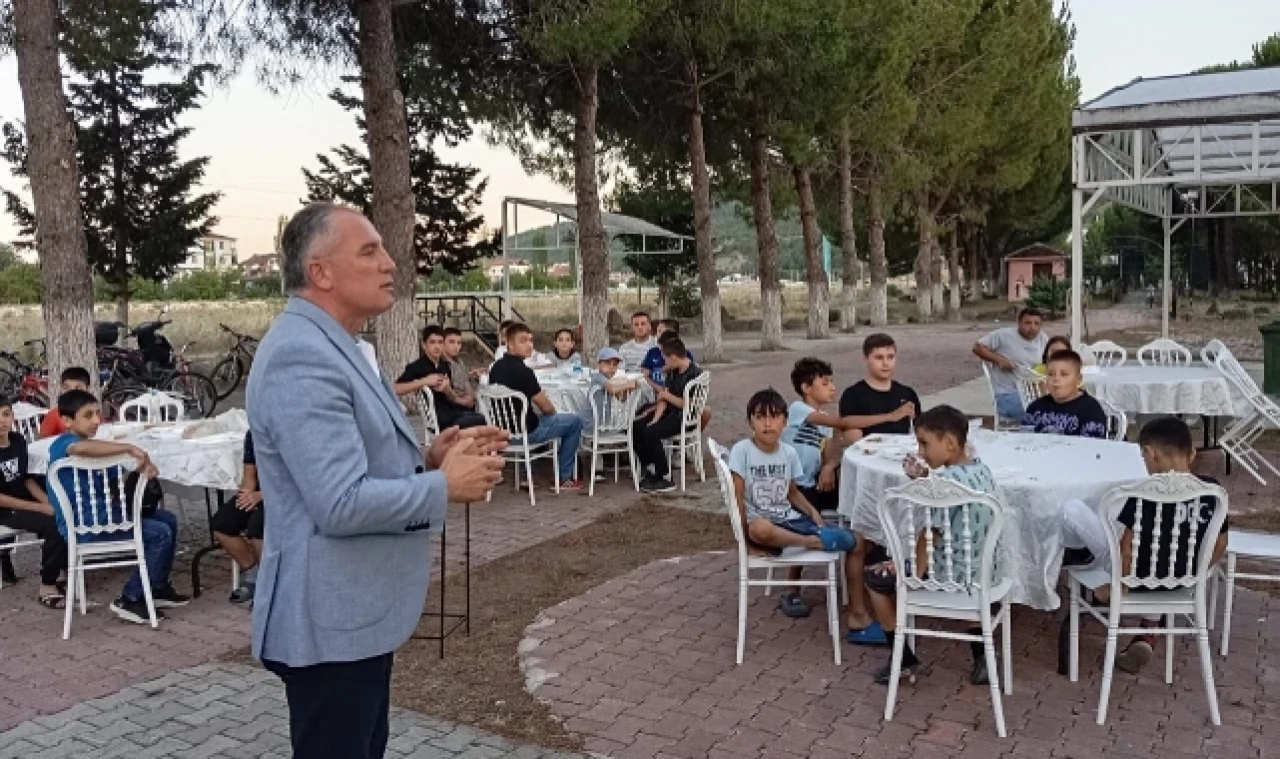 Özalp, Sporcular ile bir araya geldi