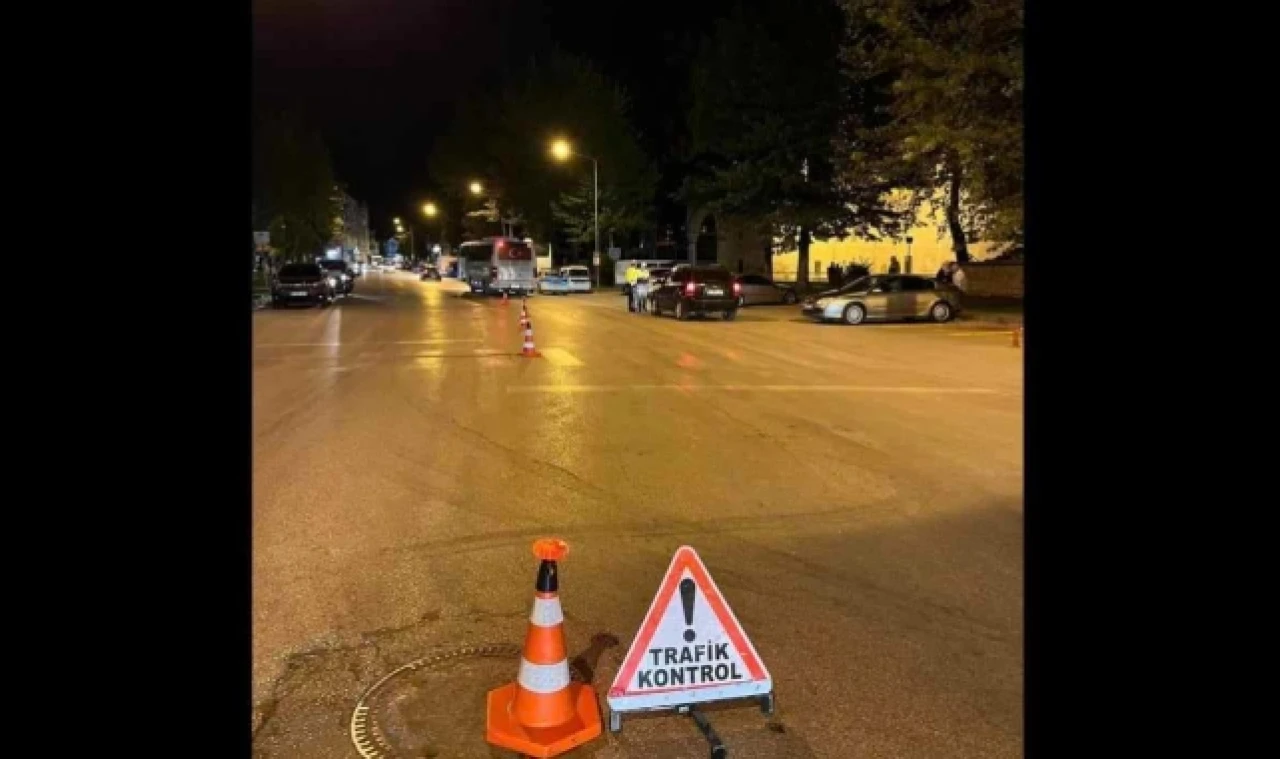 Amasya’da polisten sürücülere uyuşturucu denetimi