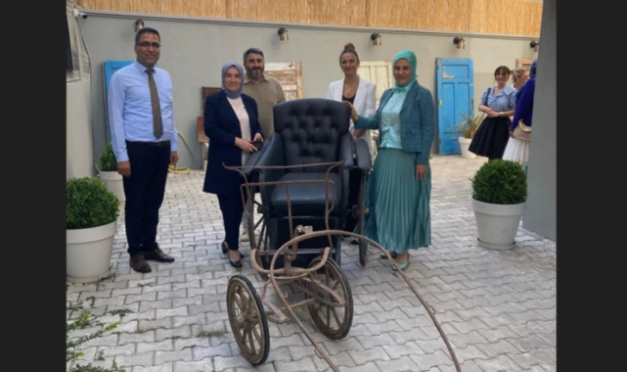 Doruk, Teşup Antik Müzayede'yi ziyaret etti