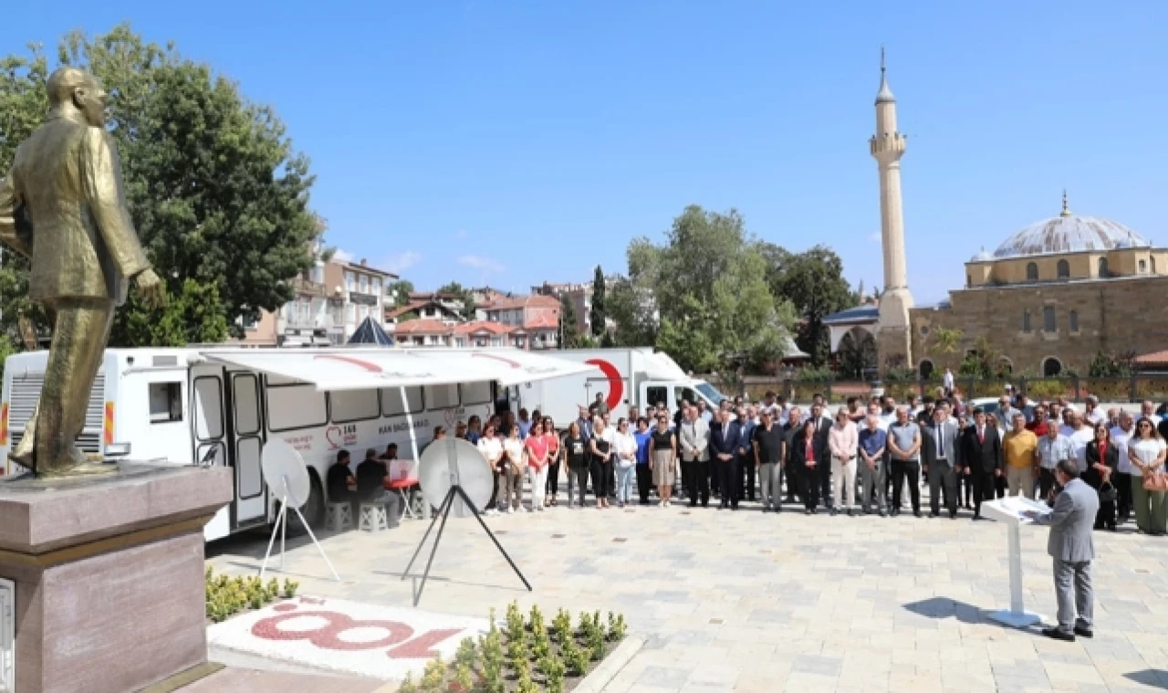 Kargı: Ata'mızın manevi huzurunda saygıyla eğildik