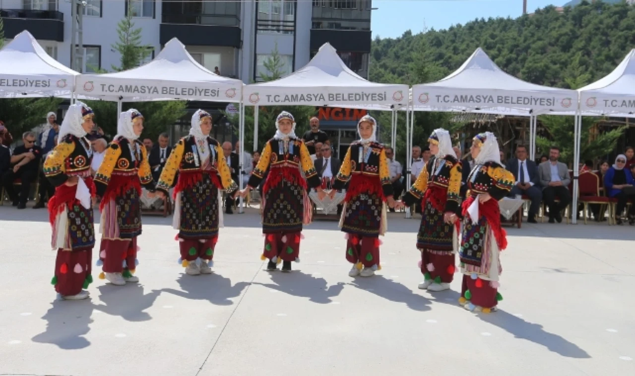 Vali Doruk, İlköğretim Haftası programına katıldı