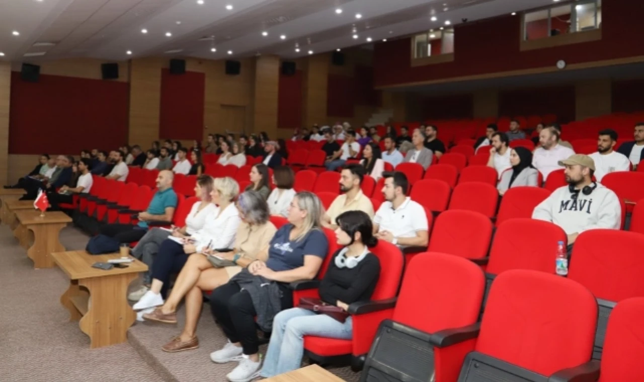 Amasya'da Öğrenci Kulüpleri Bilgilendirildi