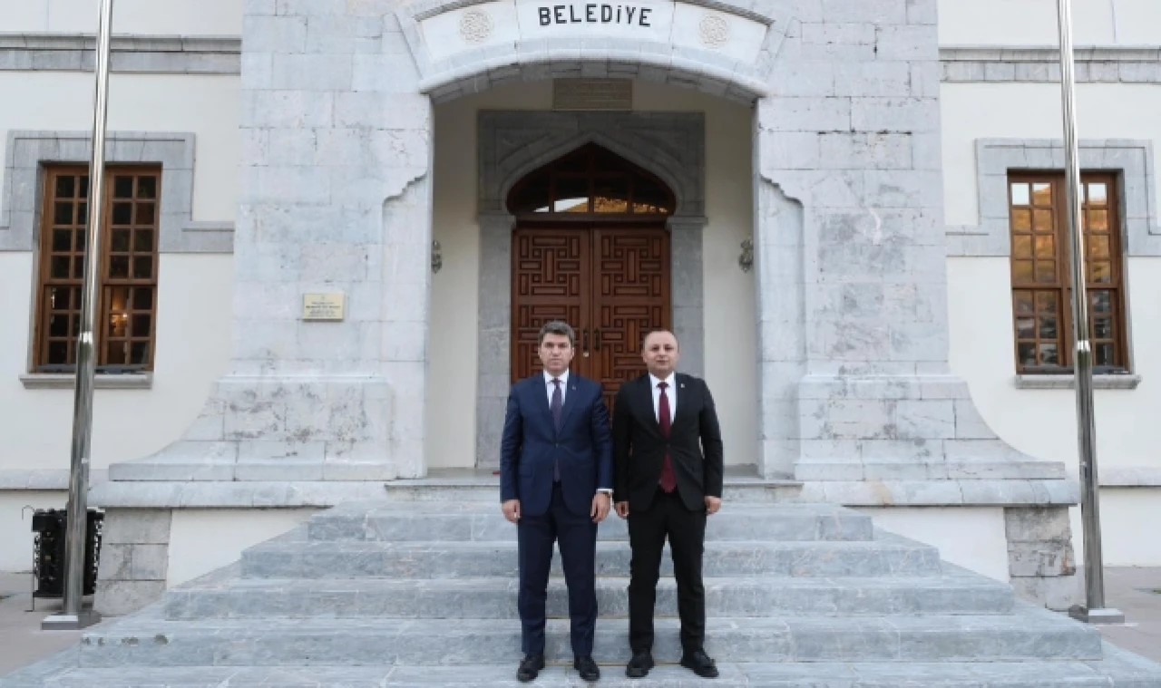 Bakan'dan Çakıroğlu ve Sevindi'ye iade-i ziyaret