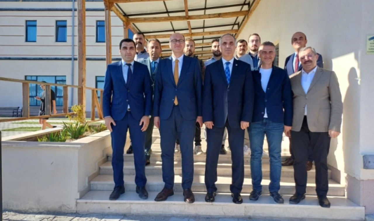Daire Başkanı Avan, Merzifon'da