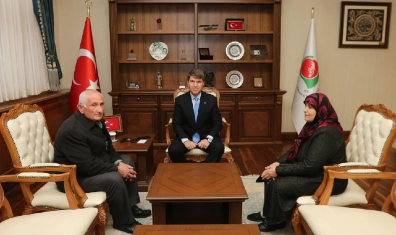 Vali Bakan, şehit ailesini misafir etti