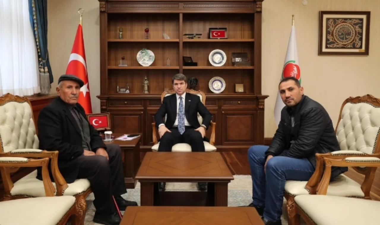 Vali Bakan, şehit ailesini misafir etti