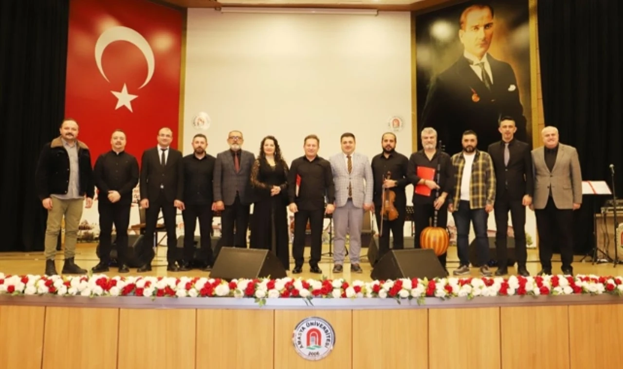 “Beş Saz, Bir Solist” adlı konser düzenlendi