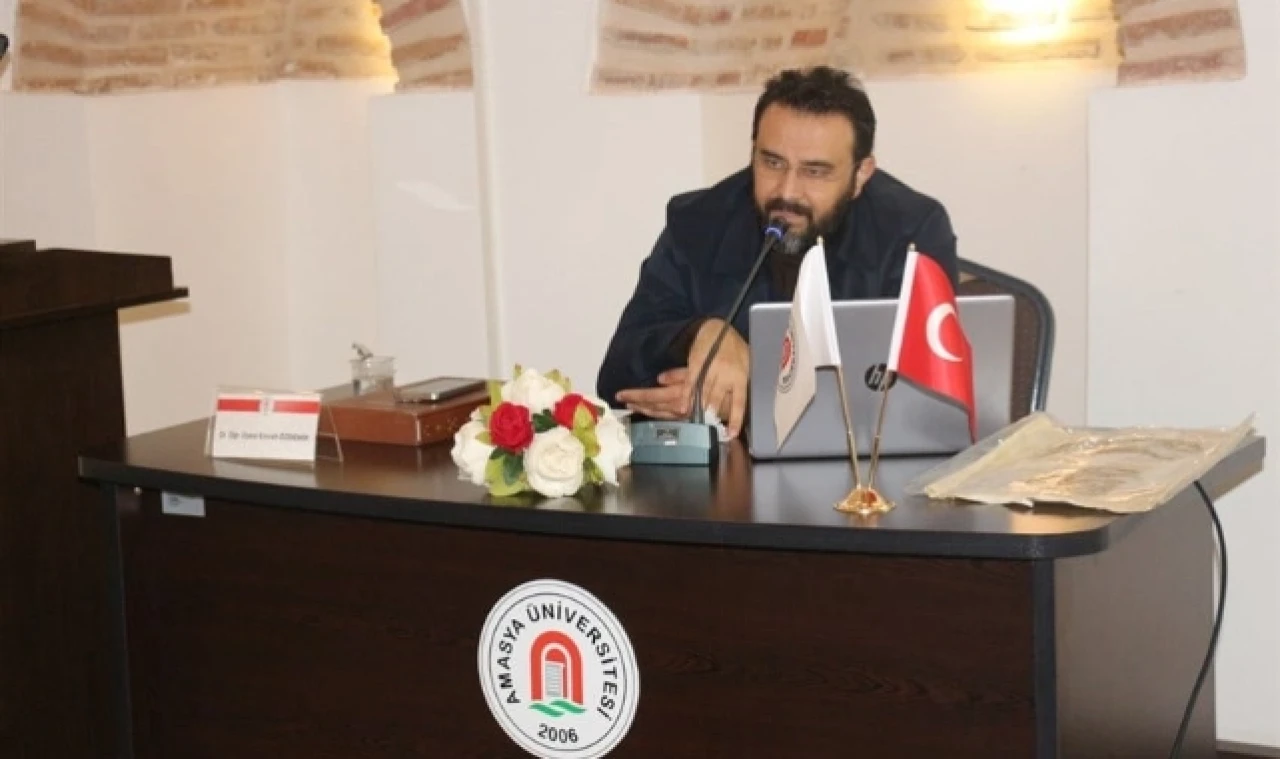 "El Yazmaları Bize Ne Anlatır?" konulu seminer düzenlendi