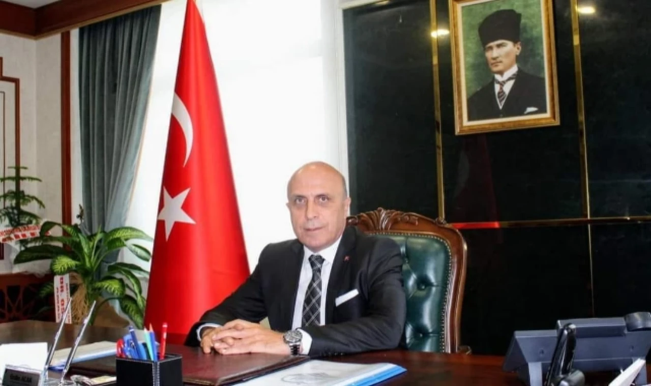 Erdin Acar; "Edindiğimiz bilgi ve tecrübelerle yeni yılda Amasya'yı ileri taşıyacağız"