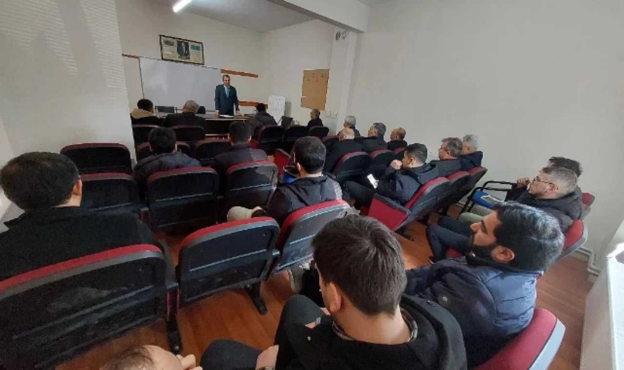 Hamamözü Müftülüğü’nden “Mutat Personel Toplantısı”