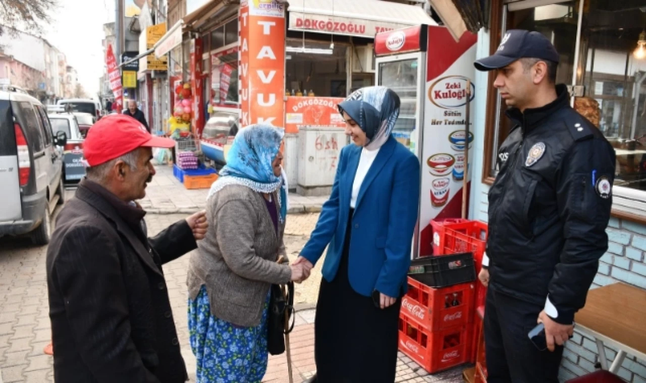 Kaymakam Güneş esnaf ve vatandaşlarla bir araya geldi