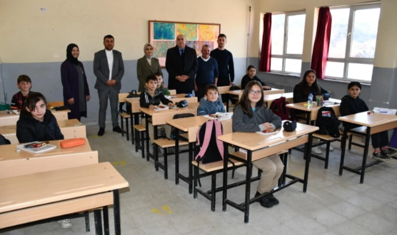 Kaymakam Güneş, köy okullarını ziyaret etti