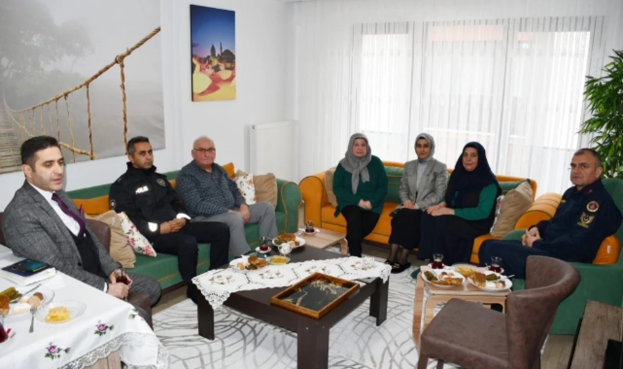 Kaymakam Güneş Şehit Yakınları ve Gaziyi ziyaret etti