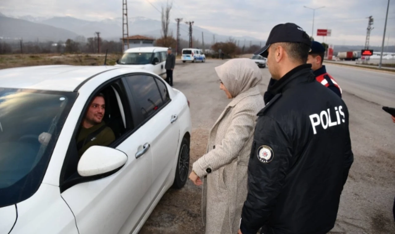 Kaymakam Güneş Yol Kontrol Noktalarını Denetledi