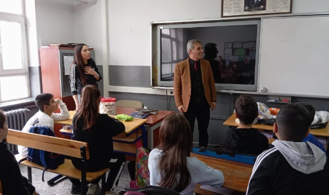 Müdür Davu, okul ziyaretlerine devam ediyor