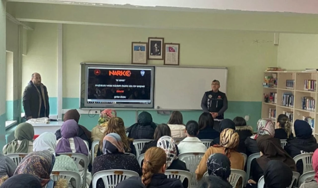 "Narko-Anne, Narko Rehber" eğitimi verildi