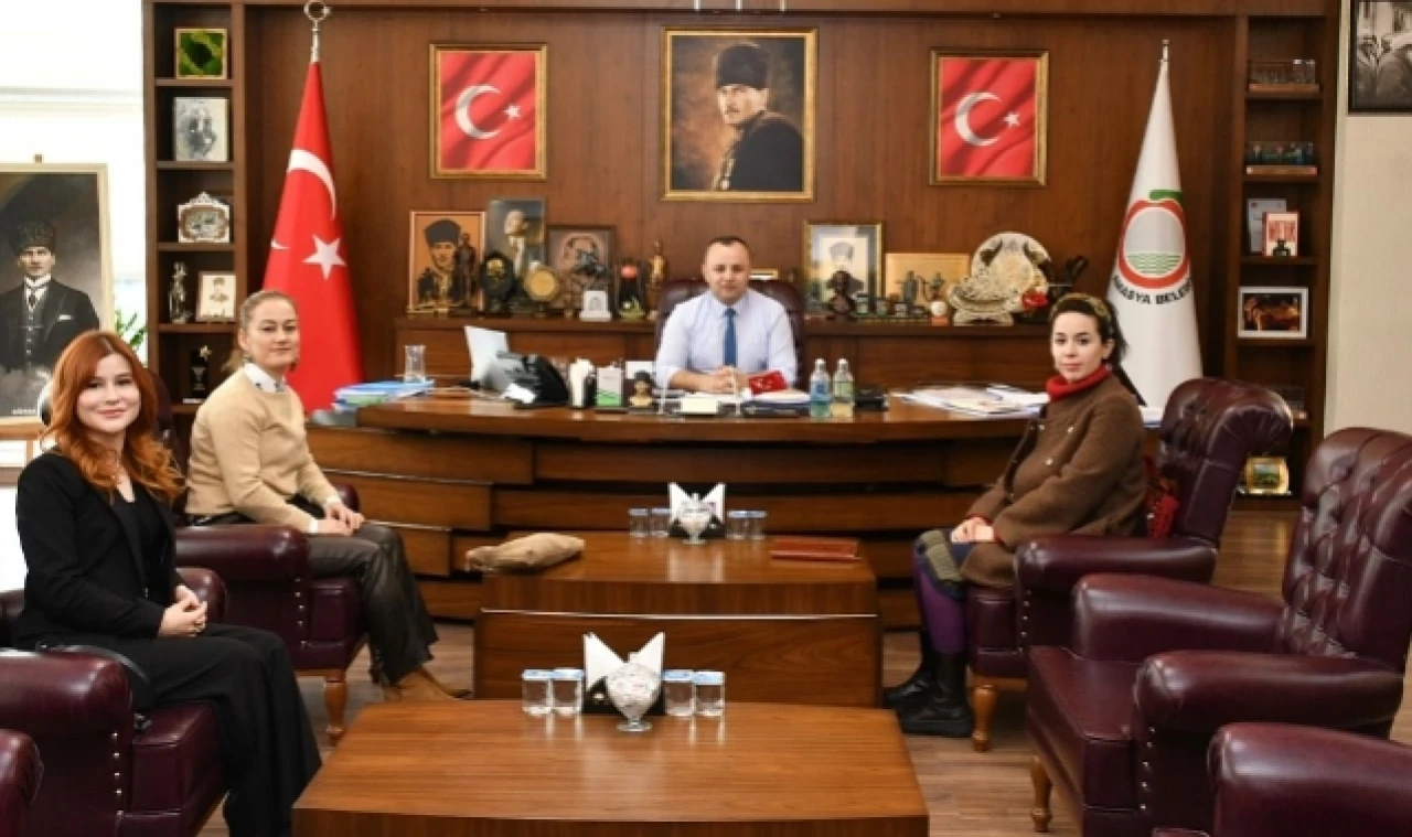 Sevindi misafirlerini ağırladı