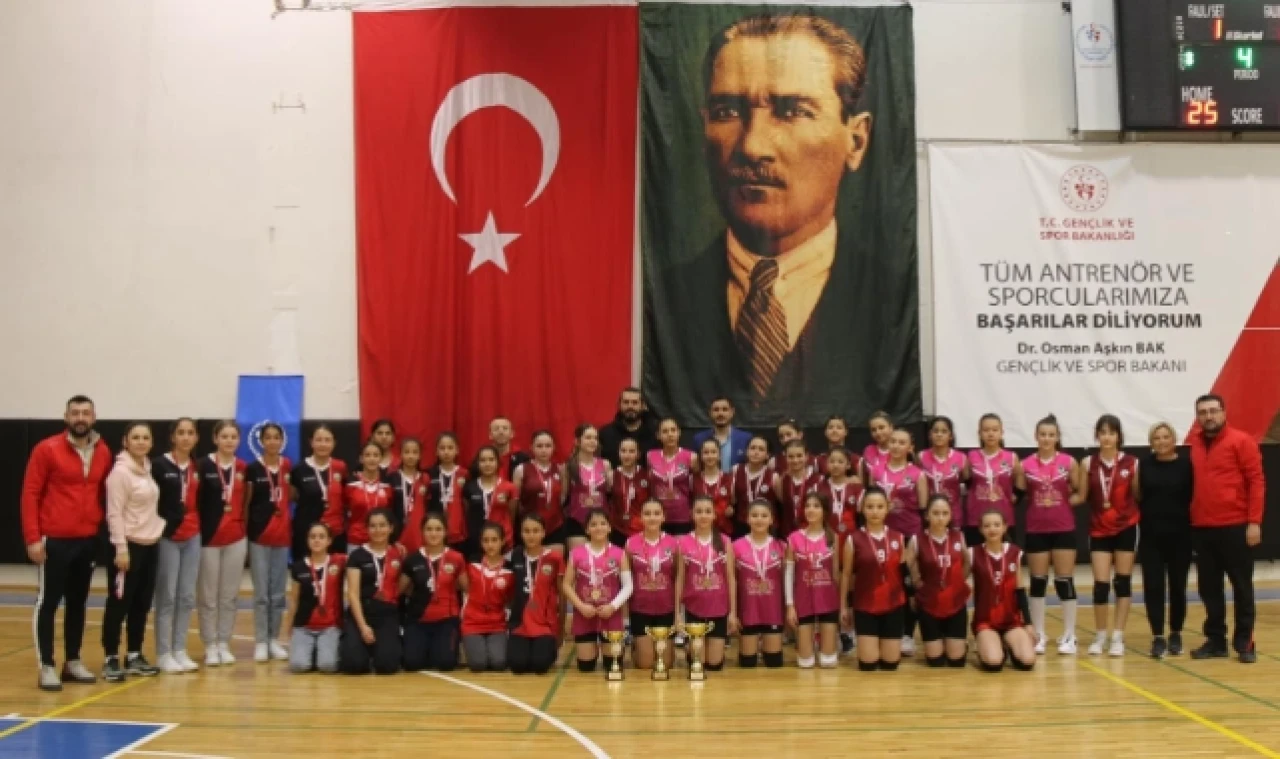 Ziyapaşa Ortaokulu İl birincisi oldu