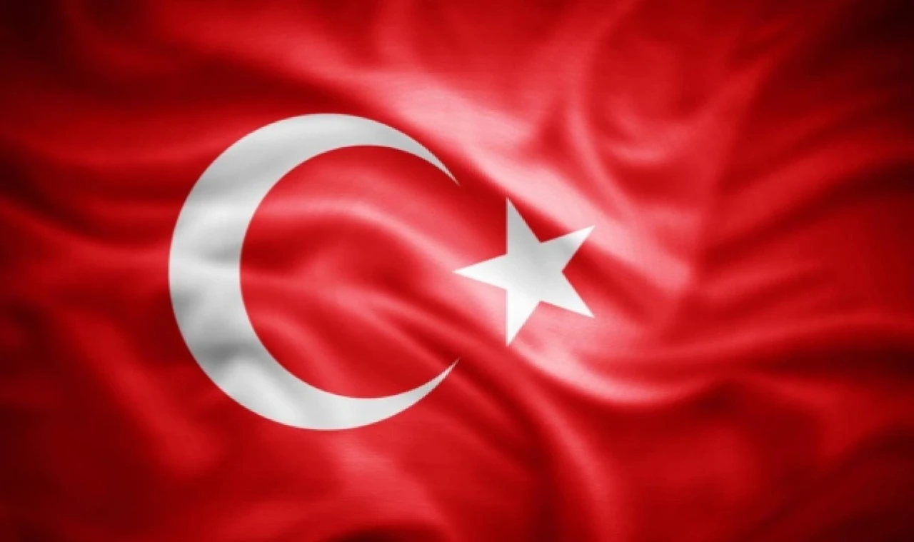 Bakan, başsağlığı ve geçmiş olsun dileklerini paylaştı