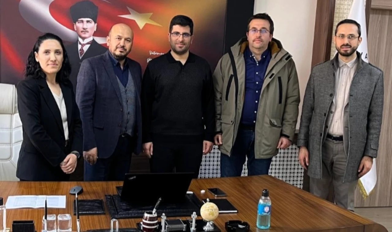 Başkan Camcı’dan Dekan Yerkazan’a hayırlı olsun ziyareti