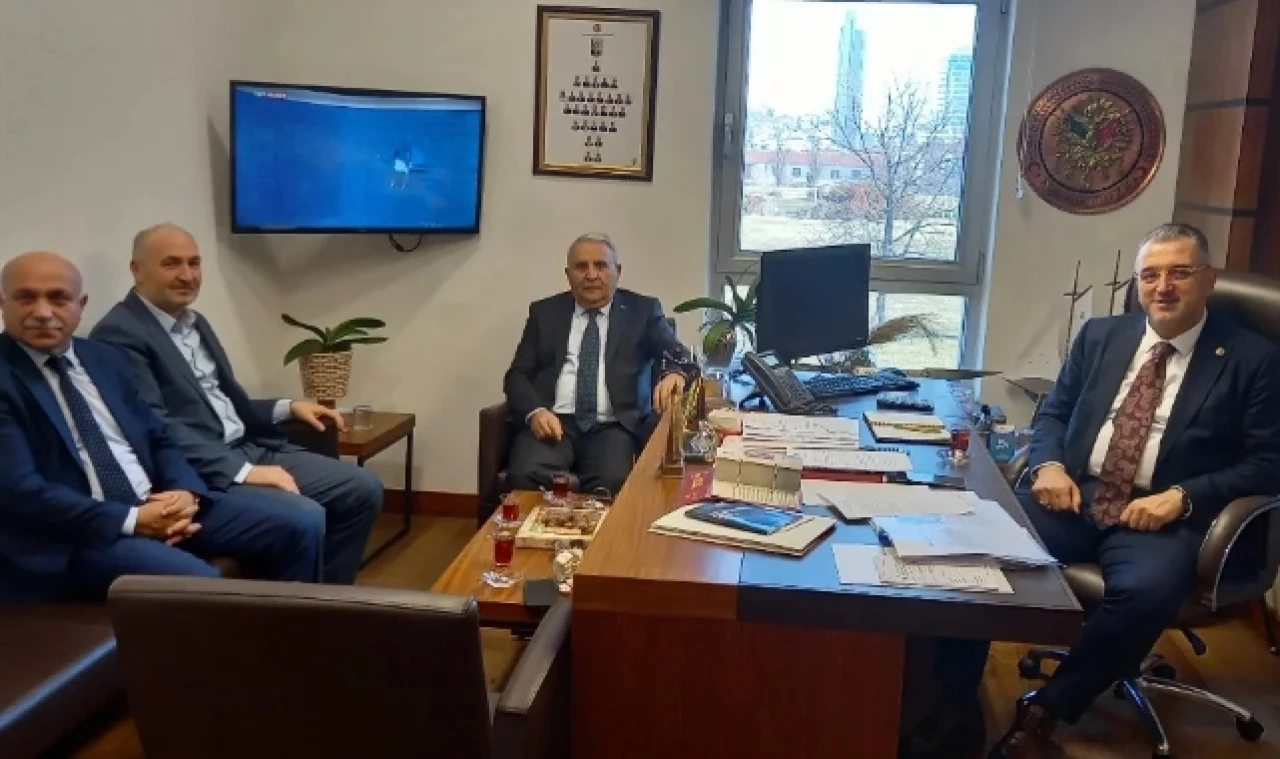 Başkan Şahin, Vekil Çilez'i makamında ziyaret etti